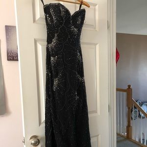 Black Strapless Formal Dress